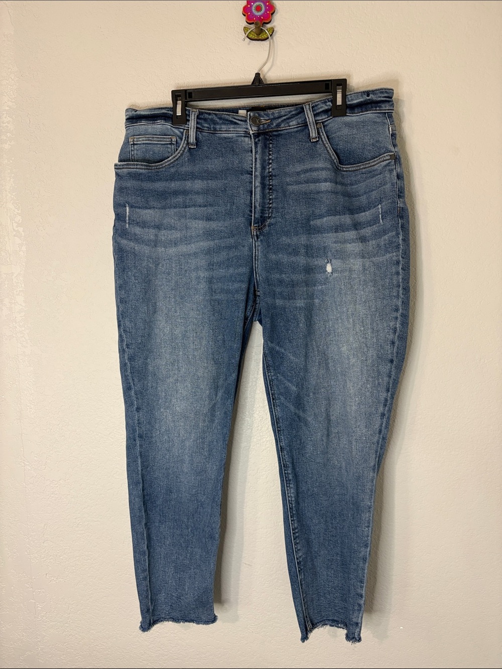 Kut from Kloth Rachael Fab Ab Mom Jean Cropped 16W